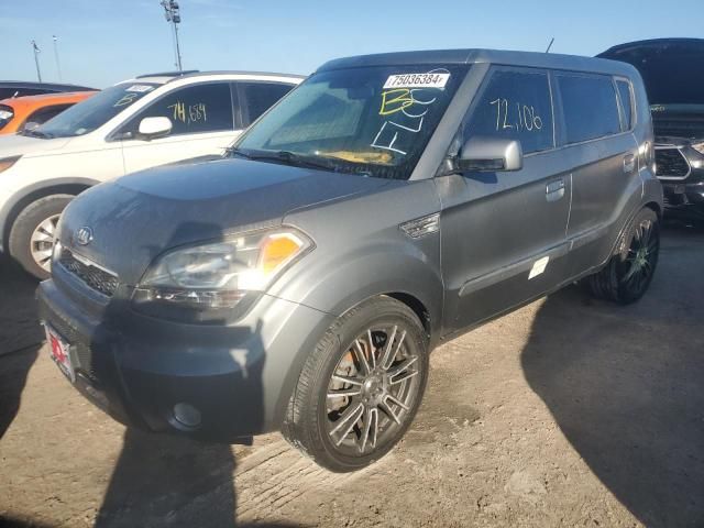 2010 KIA Soul +