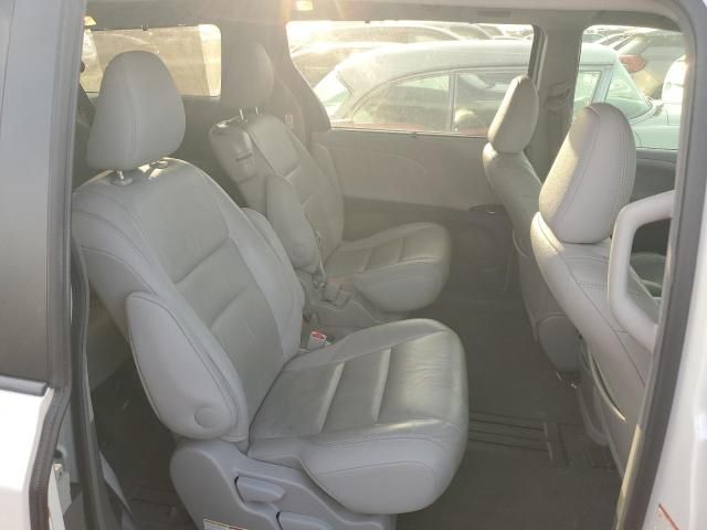 2016 Toyota Sienna XLE