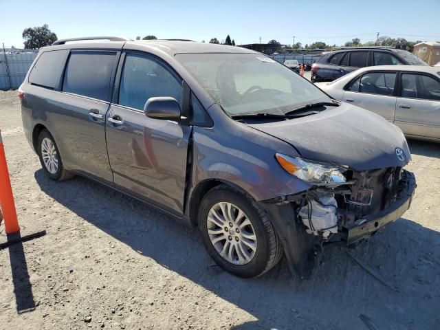 2015 Toyota Sienna XLE