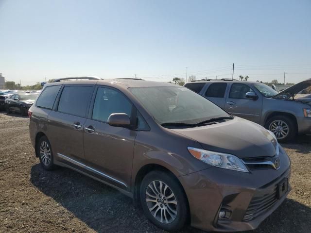 2018 Toyota Sienna XLE