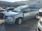 2005 Dodge Caravan SXT