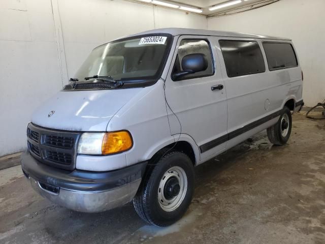 2002 Dodge RAM Wagon B2500