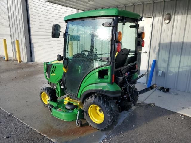 2018 John Deere 1025R