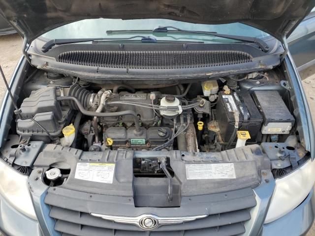 2007 Chrysler Town & Country LX