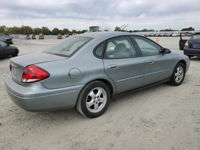 2005 Ford Taurus SE