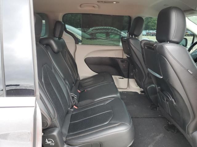 2017 Chrysler Pacifica Touring L Plus