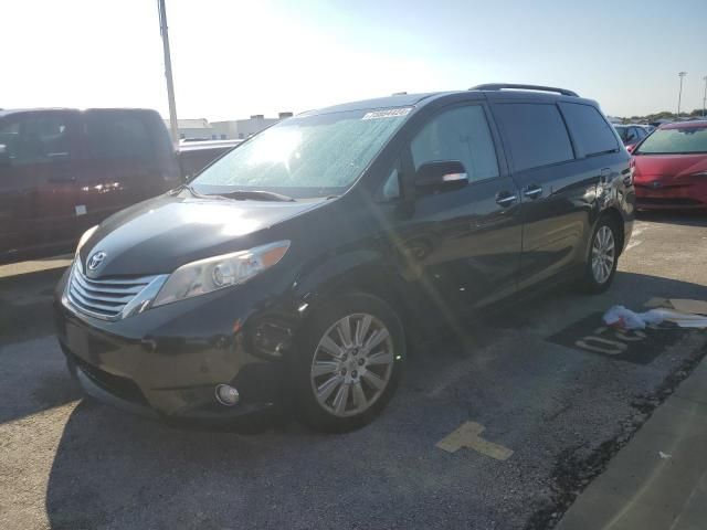 2013 Toyota Sienna XLE