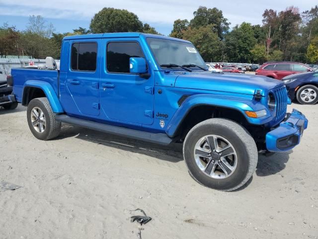 2022 Jeep Gladiator Overland