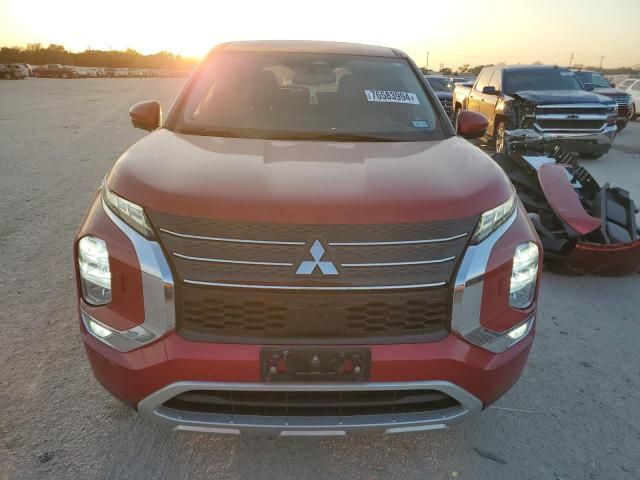 2022 Mitsubishi Outlander SE