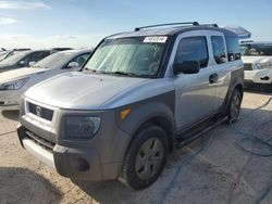 Carros dañados por inundaciones a la venta en subasta: 2004 Honda Element EX