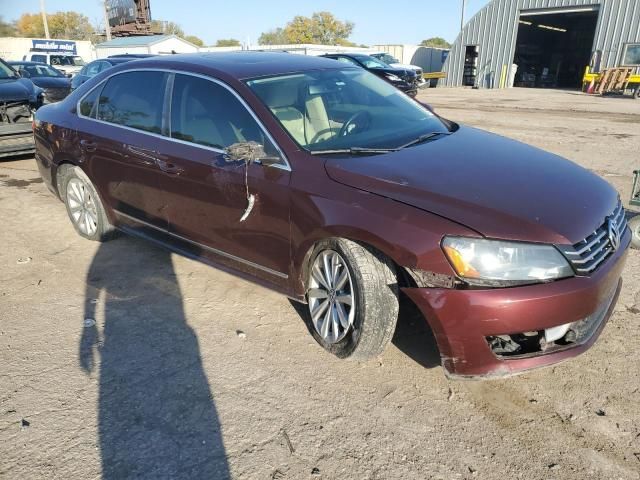 2012 Volkswagen Passat SEL