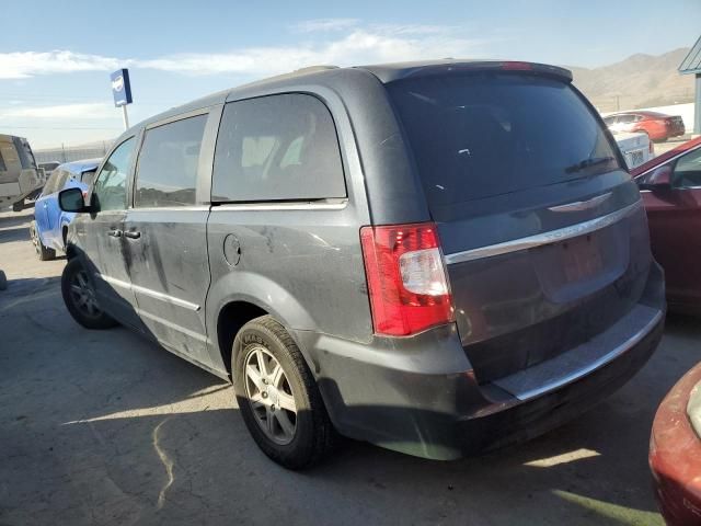 2013 Chrysler Town & Country Touring