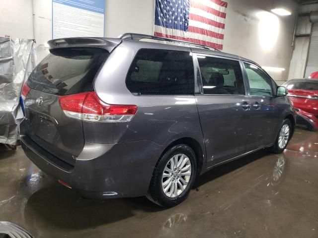 2012 Toyota Sienna XLE