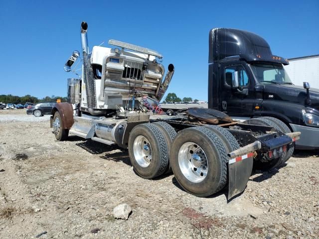 2024 Kenworth Construction W900