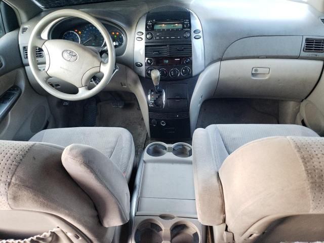 2006 Toyota Sienna CE