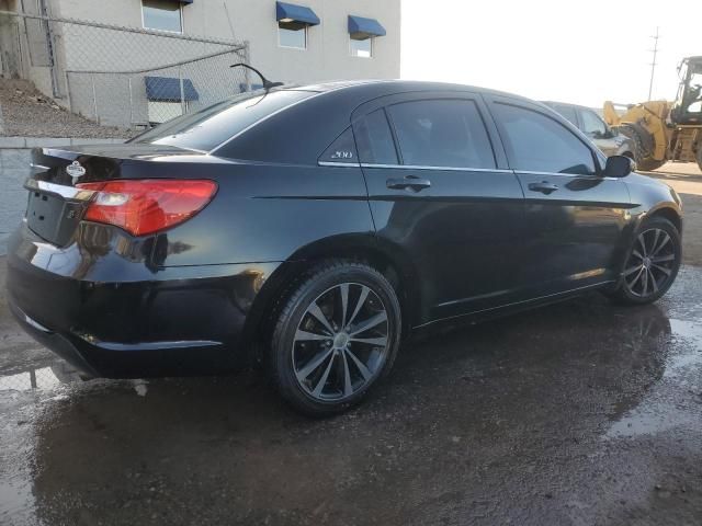 2013 Chrysler 200 Limited