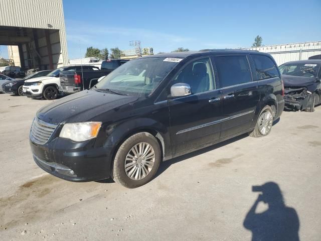 2015 Chrysler Town & Country Limited Platinum