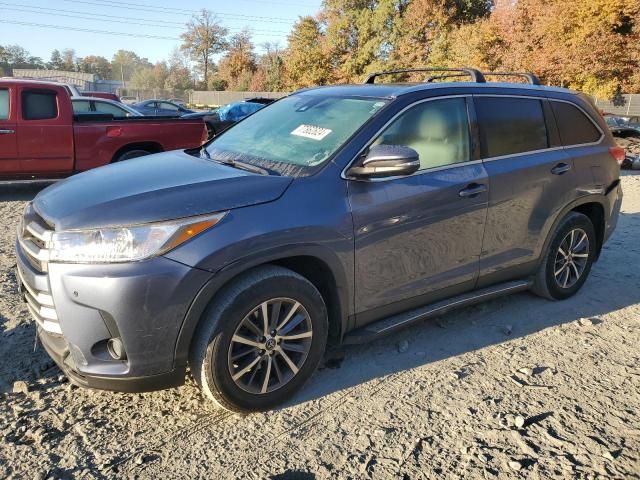 2019 Toyota Highlander SE