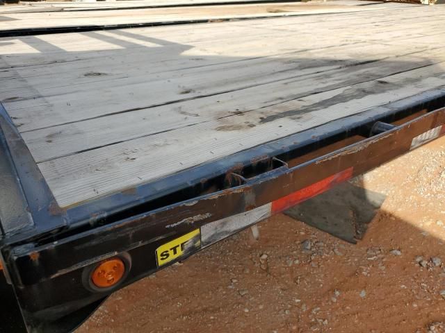 2023 East Manufacturing Texas 40' Flatbed Black