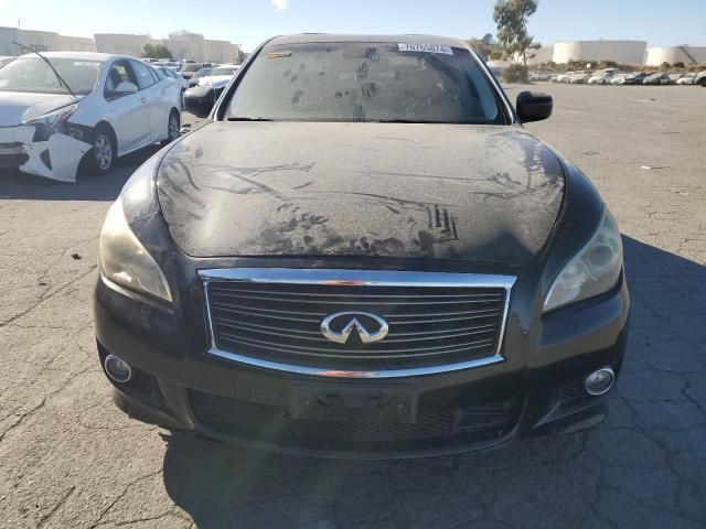 2011 Infiniti M56