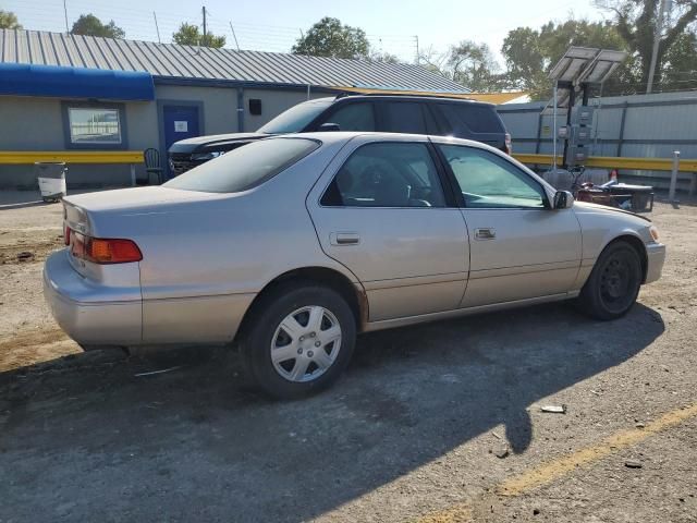 2000 Toyota Camry LE