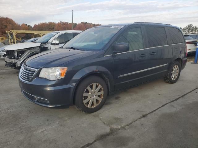 2014 Chrysler Town & Country Touring