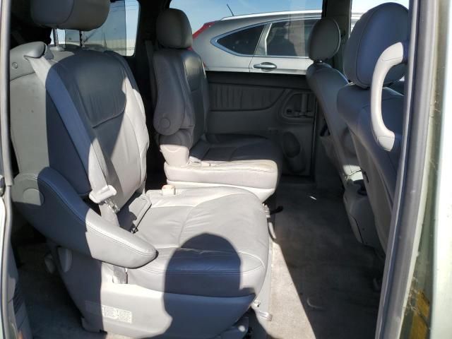 2008 Toyota Sienna XLE