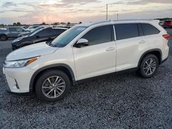 Flood-damaged cars for sale at auction: 2019 Toyota Highlander SE