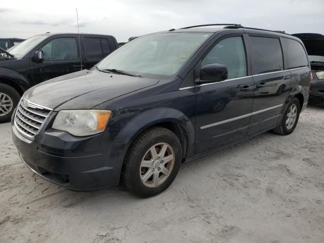 2010 Chrysler Town & Country Touring