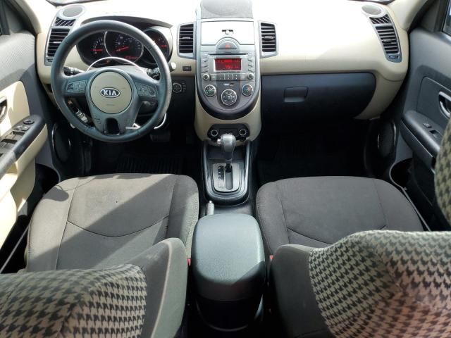 2010 KIA Soul +