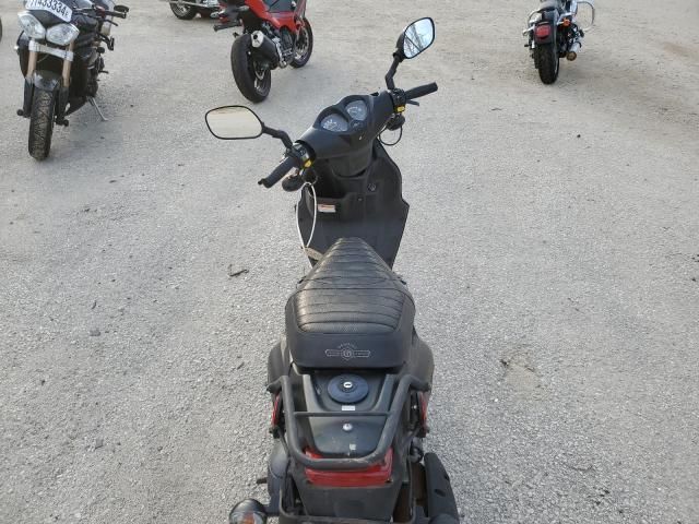 2016 Genuine Scooter Co. Roughhouse 50