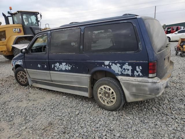 1995 Dodge Grand Caravan LE