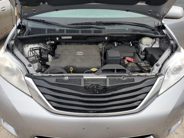 2012 Toyota Sienna LE