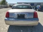 2000 Lincoln Town Car Signature