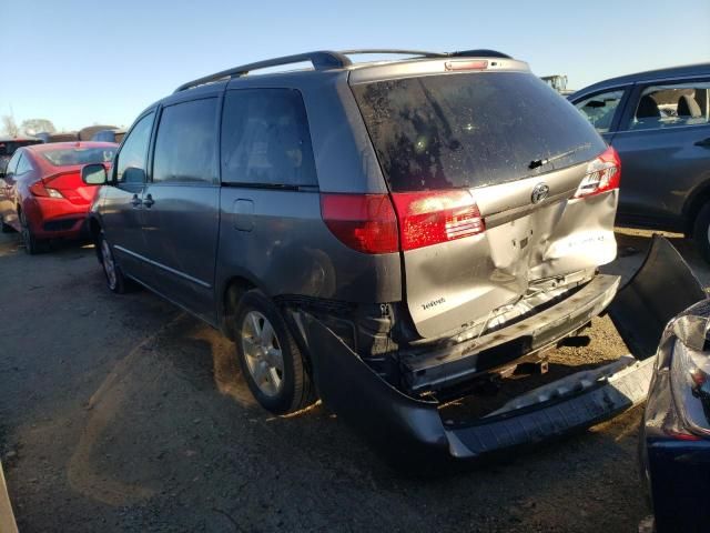 2005 Toyota Sienna CE