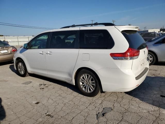 2014 Toyota Sienna XLE