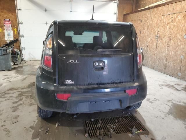 2010 KIA Soul +