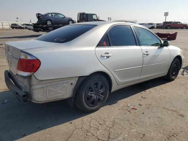 2005 Toyota Camry LE