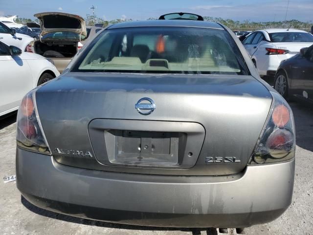 2002 Nissan Altima Base