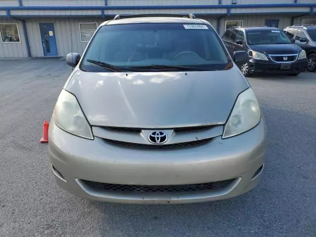 2006 Toyota Sienna CE