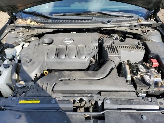 2010 Nissan Altima Base