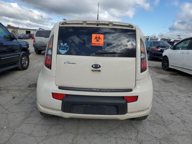 2011 KIA Soul +