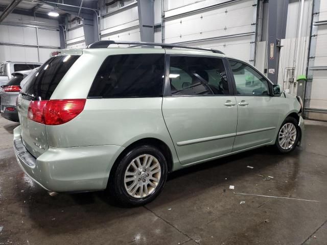 2009 Toyota Sienna XLE