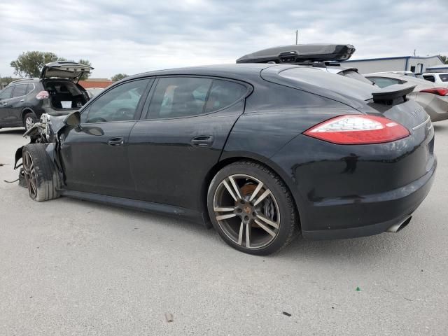 2013 Porsche Panamera 2