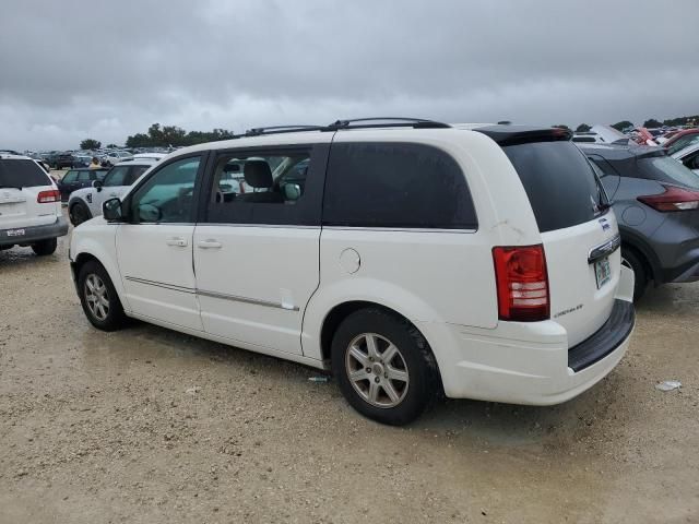 2010 Chrysler Town & Country Touring