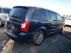 2012 Chrysler Town & Country Touring L