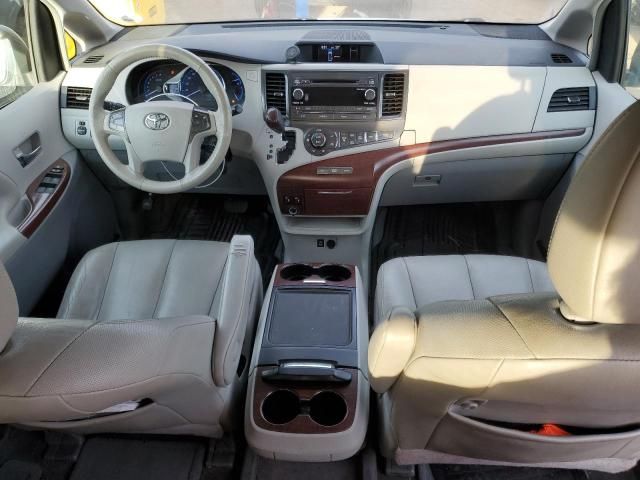 2014 Toyota Sienna XLE