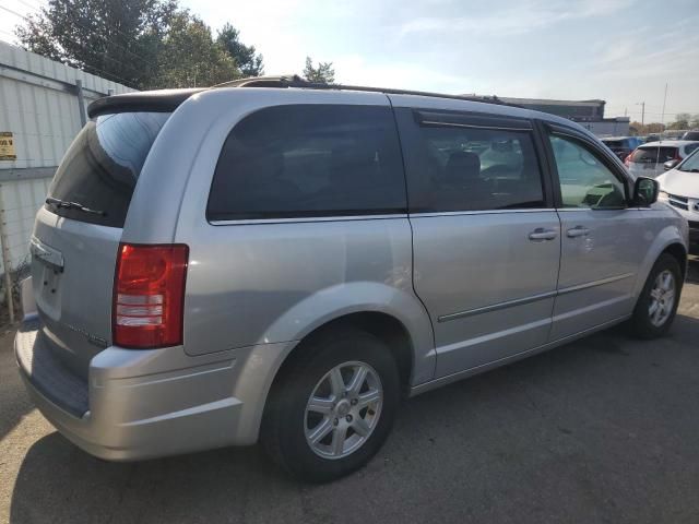 2010 Chrysler Town & Country Touring