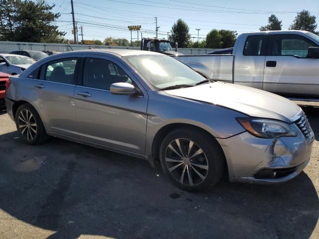 2013 Chrysler 200 Limited