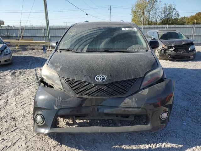 2016 Toyota Sienna SE